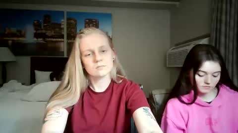 Snapshot of goddessfeyaa chatting on February 17, 3:36 am feyaa22 online show from February 17, 3:36 am