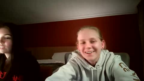 Snapshot of goddessfeyaa chatting on February 21, 3:51 am feyaa22 online show from February 21, 3:51 am