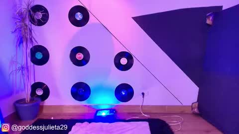 Julieta online show from March 18, 6:44 pm