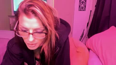 Snapshot of goddesskallie chatting on March 10, 10:04 am Kallie online show from March 10, 10:04 am