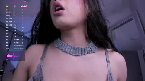 Linda online show from October 19, 1:39 am