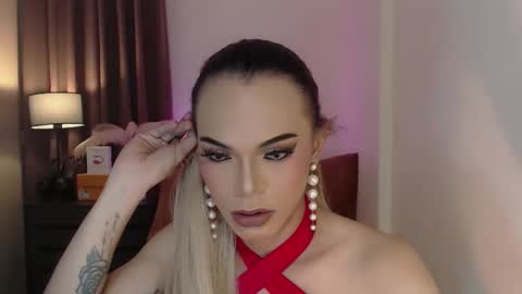 Michaella online show from December 1, 4:29 pm