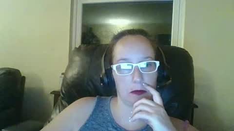 Crystal online show from November 18, 9:14 am