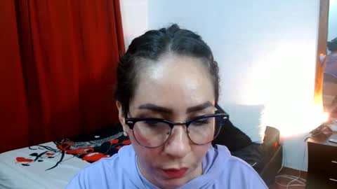 Naih Reyes online show from February 19, 2:01 am