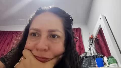 Snapshot of goddessnahi chatting on October 26, 7:31 pm  Naih Reyes online show from October 26, 7:31 pm