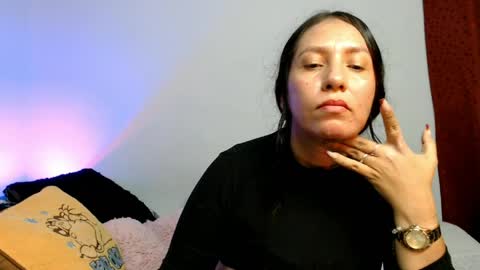 Snapshot of goddessnahi chatting on March 31, 2:46 am Naih Reyes online show from March 31, 2:46 am