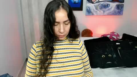 Snapshot of goddessnahi chatting on April 13, 4:40 am Naih Reyes online show from April 13, 4:40 am