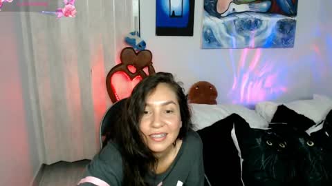 Snapshot of goddessnahi chatting on April 17, 4:59 am Naih Reyes online show from April 17, 4:59 am