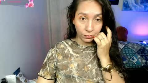 Snapshot of goddessnahi chatting on April 23, 4:46 am Naih Reyes online show from April 23, 4:46 am