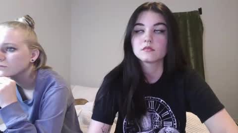 Goddess Raven online show from December 6, 2:17 pm