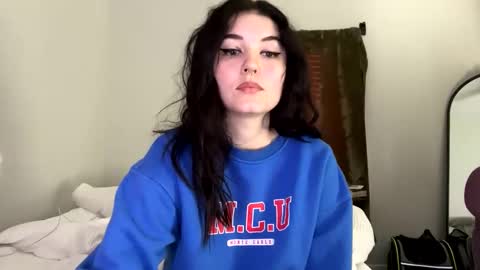 Goddess Raven online show from December 12, 2:22 pm