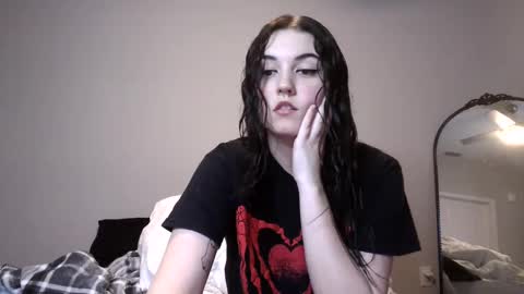 Goddess Raven online show from January 8, 1:32 am