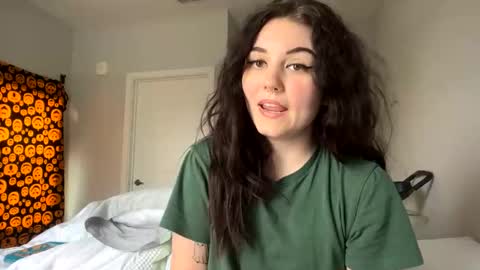 Goddess Raven online show from February 1, 4:11 pm