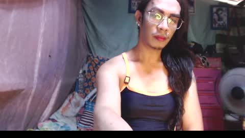 KENNY DOLL online show from May 11, 7:03 am