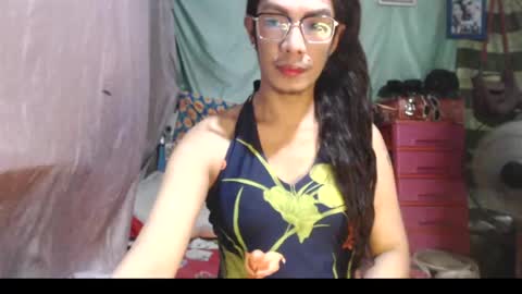 KENNY DOLL online show from June 18, 6:24 am