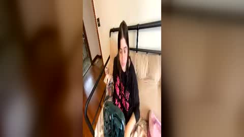 princessviccxo online show from June 15, 5:04 pm