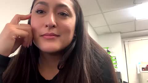 Snapshot of goddessxxrosexx chatting on December 19, 1:28 am GoddessxxRosexx online show from December 19, 1:28 am