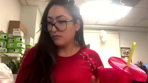 Snapshot of goddessxxrosexx chatting on December 24, 1:38 am GoddessxxRosexx online show from December 24, 1:38 am