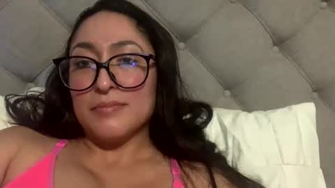 Snapshot of goddessxxrosexx chatting on January 3, 7:16 am GoddessxxRosexx online show from January 3, 7:16 am