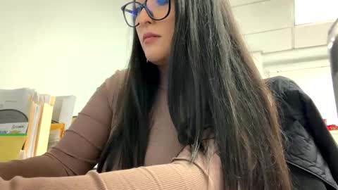 Snapshot of goddessxxrosexx chatting on January 10, 9:42 pm GoddessxxRosexx online show from January 10, 9:42 pm