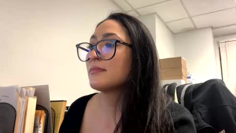 Snapshot of goddessxxrosexx chatting on January 18, 1:30 am GoddessxxRosexx online show from January 18, 1:30 am