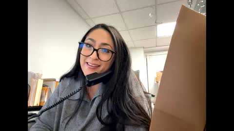 Snapshot of goddessxxrosexx chatting on February 6, 9:17 pm GoddessxxRosexx online show from February 6, 9:17 pm