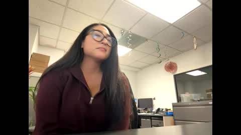 Snapshot of goddessxxrosexx chatting on March 7, 2:25 am GoddessxxRosexx online show from March 7, 2:25 am