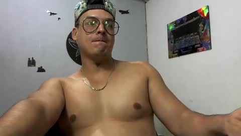 Snapshot of godkenai chatting on October 9, 12:52 am MASTER GODKENAI online show from October 9, 12:52 am