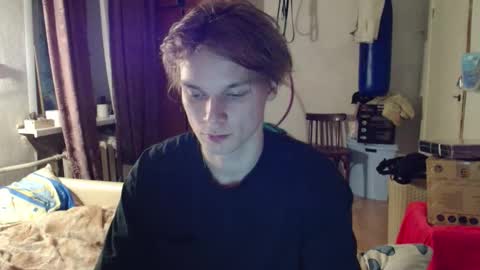 Snapshot of gofymcmouse chatting on October 25, 9:42 pm Daniel online show from October 25, 9:42 pm