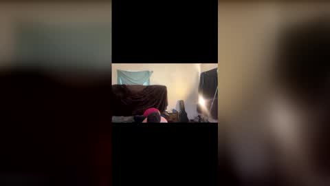 goinwild8900 online show from February 8, 10:35 pm