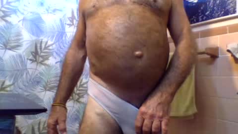 Snapshot of gojo885 chatting on June 16, 1:47 pm gojo885 online show from June 16, 1:47 pm