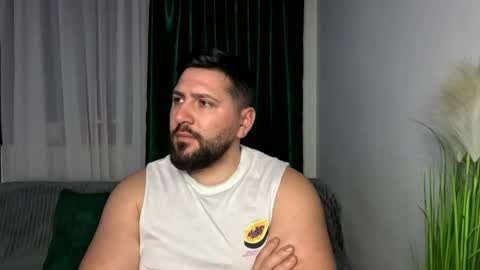 gold_alpha_boy online show from April 17, 7:39 pm