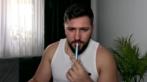 gold_alpha_boy online show from May 10, 12:54 pm