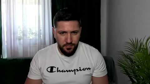 gold_alpha_boy online show from May 15, 1:40 pm
