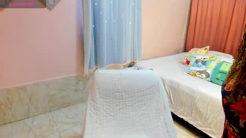 Mary online show from September 25, 6:44 pm