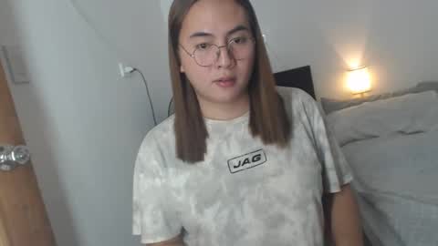 bella online show from December 17, 10:34 am