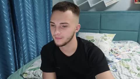 Golden boyyy21 online show from November 8, 12:44 am