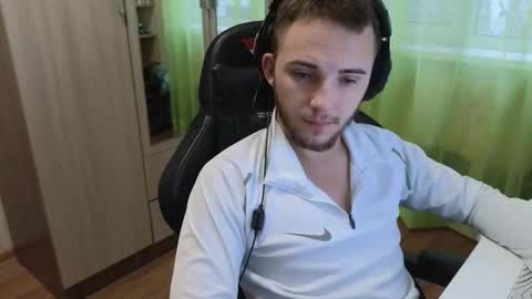 Golden boyyy21 online show from November 29, 6:49 am