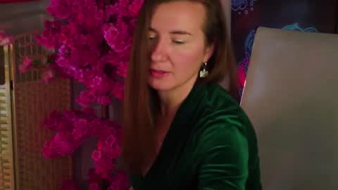 Gloria online show from July 9, 8:51 am