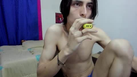 Snapshot of golden_ryan chatting on November 24, 6:57 am Jmmmm online show from November 24, 6:57 am