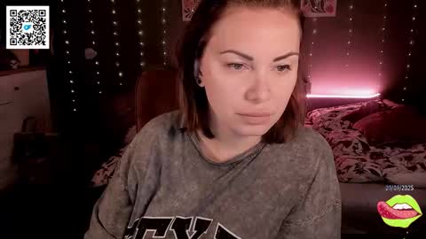 Snapshot of golden_sugar chatting on September 27, 12:21 pm Shy in the streets but a freak in the sheets online show from September 27, 12:21 pm