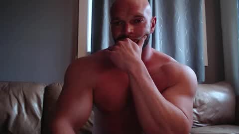 Snapshot of goldenaesthetics92 chatting on March 31, 8:53 pm Dorian online show from March 31, 8:53 pm