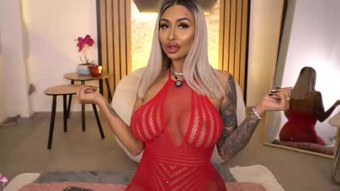 GoldenAmberX online show from January 18, 6:28 am