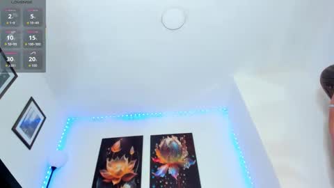 May smith online show from October 13, 7:52 am