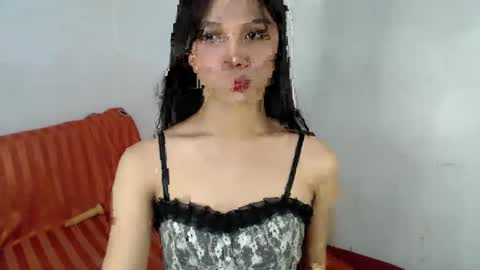 Lily is Gold online show from February 1, 2:26 am