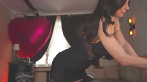 Snapshot of goldenmoore chatting on March 29, 2:44 am Anna online show from March 29, 2:44 am