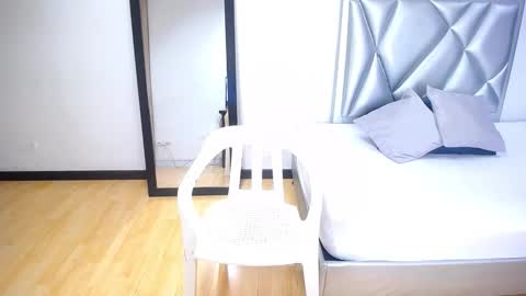 goldenn_ass1 online show from October 16, 3:40 am