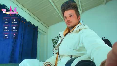 Goldy Loyal93 online show from November 2, 6:05 am