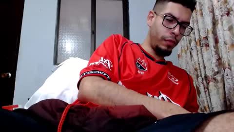 Snapshot of gollfather97 chatting on October 30, 5:46 pm julin Andrs online show from October 30, 5:46 pm