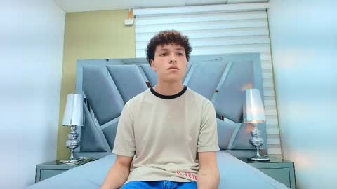 Snapshot of gomezz_07 chatting on March 17, 9:18 pm Gomez online show from March 17, 9:18 pm